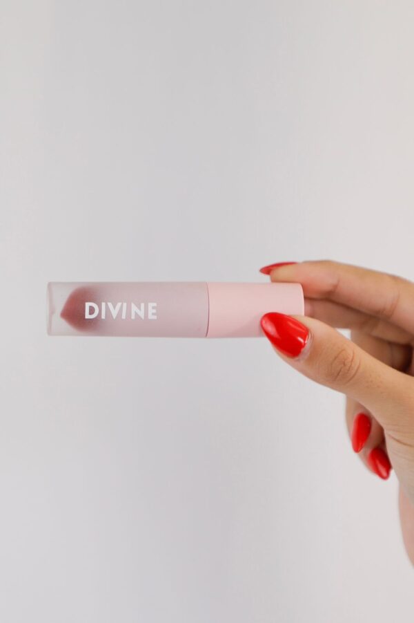 Divine lip gloss